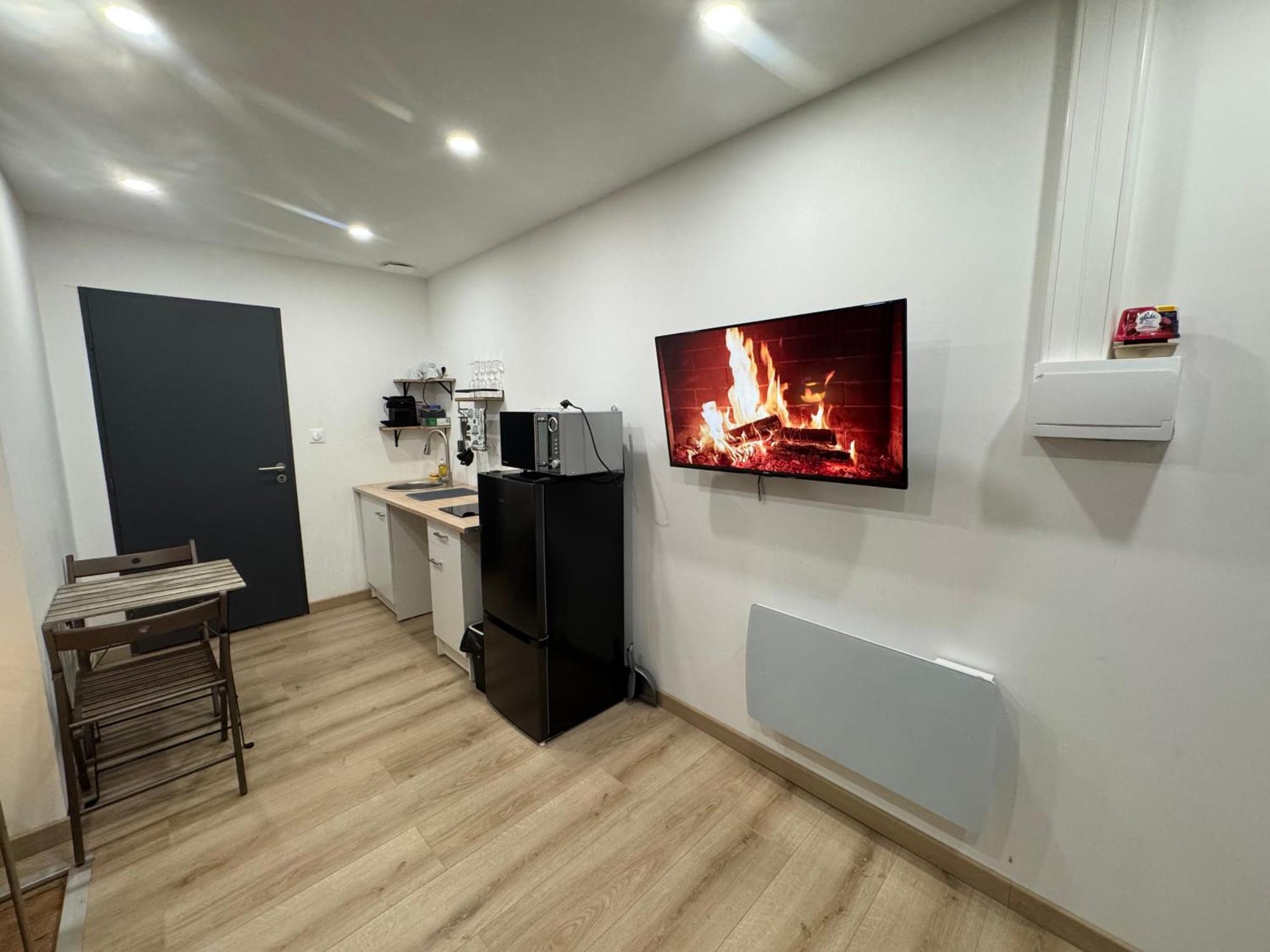 Studio Au Cloitres Mirecourt Экстерьер фото