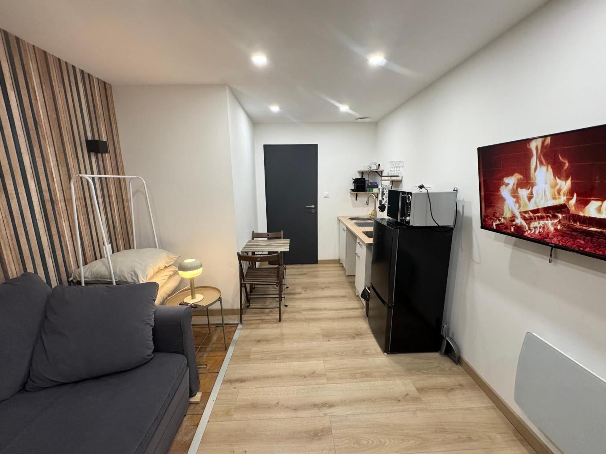 Studio Au Cloitres Mirecourt Экстерьер фото